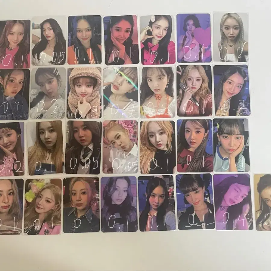 스테이씨, 뉴진스 포카 일괄