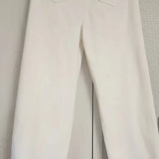흰색 정핏 코튼 팬츠