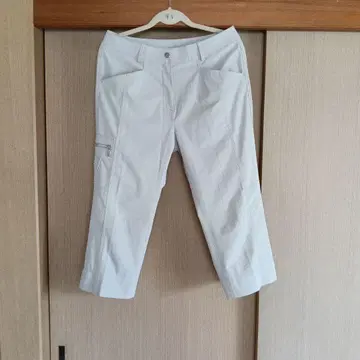Munsingwear 여성용 골프 팬츠 크롭 기장 베이지