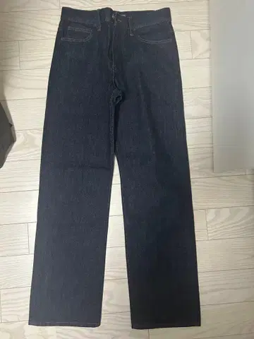 [미사용 새상품] UNIQLO 스트레이트 청바지 69 NAVY 24사이즈