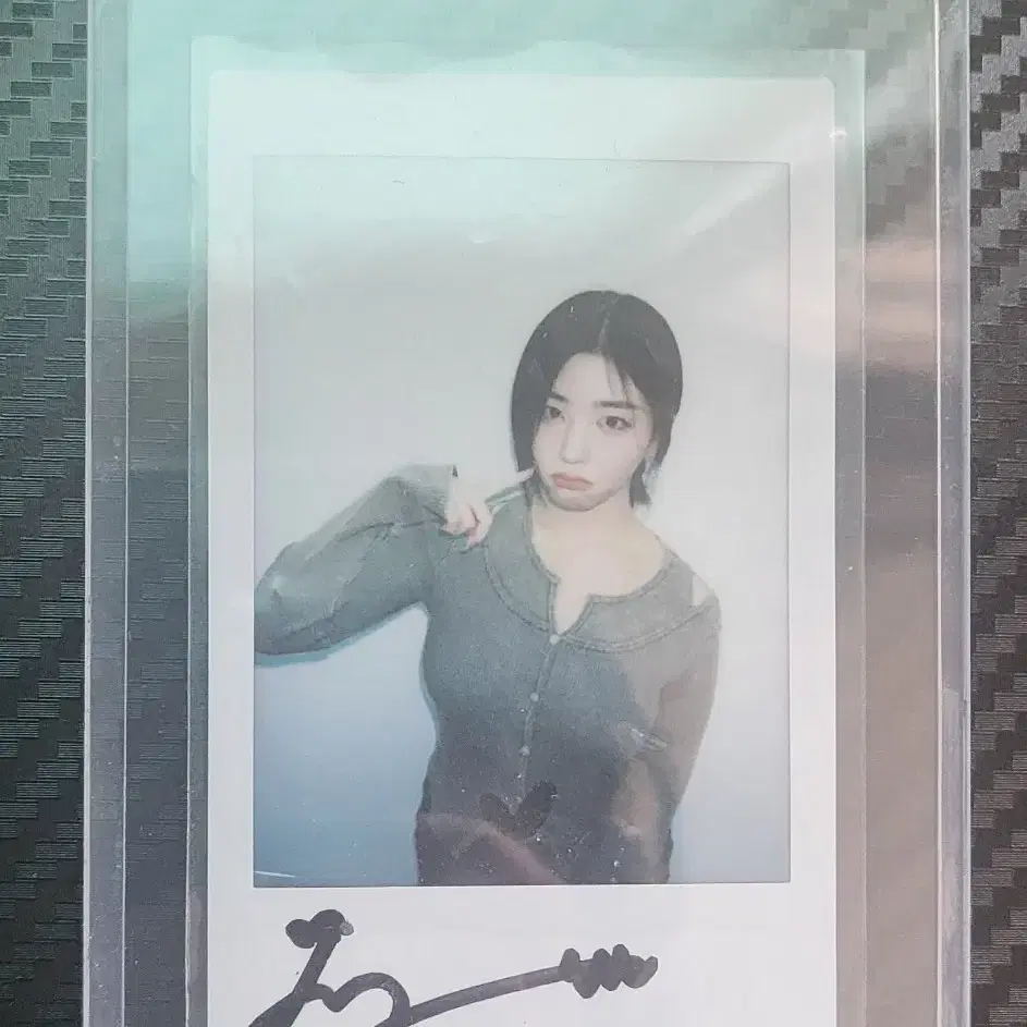 Shop polaroid signed on Bunjang Global Site - No more Korean account!