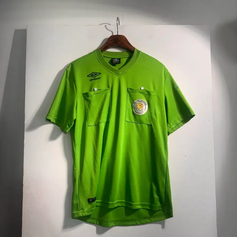 Umbro 엄브로 반팔 티셔츠 m C677