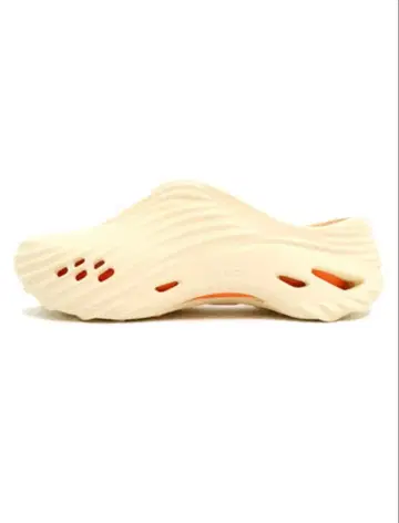 crocs ECHO WAVE VANILLA 25