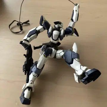 풀 메탈 패닉 피규어.
