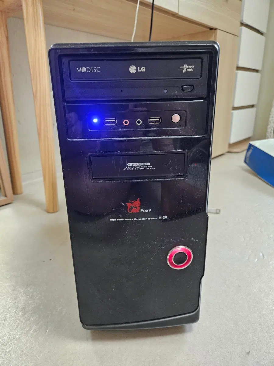 테스크탑풀셋트 PC i5-4440 8GB RAM 224GB SSD GTX660