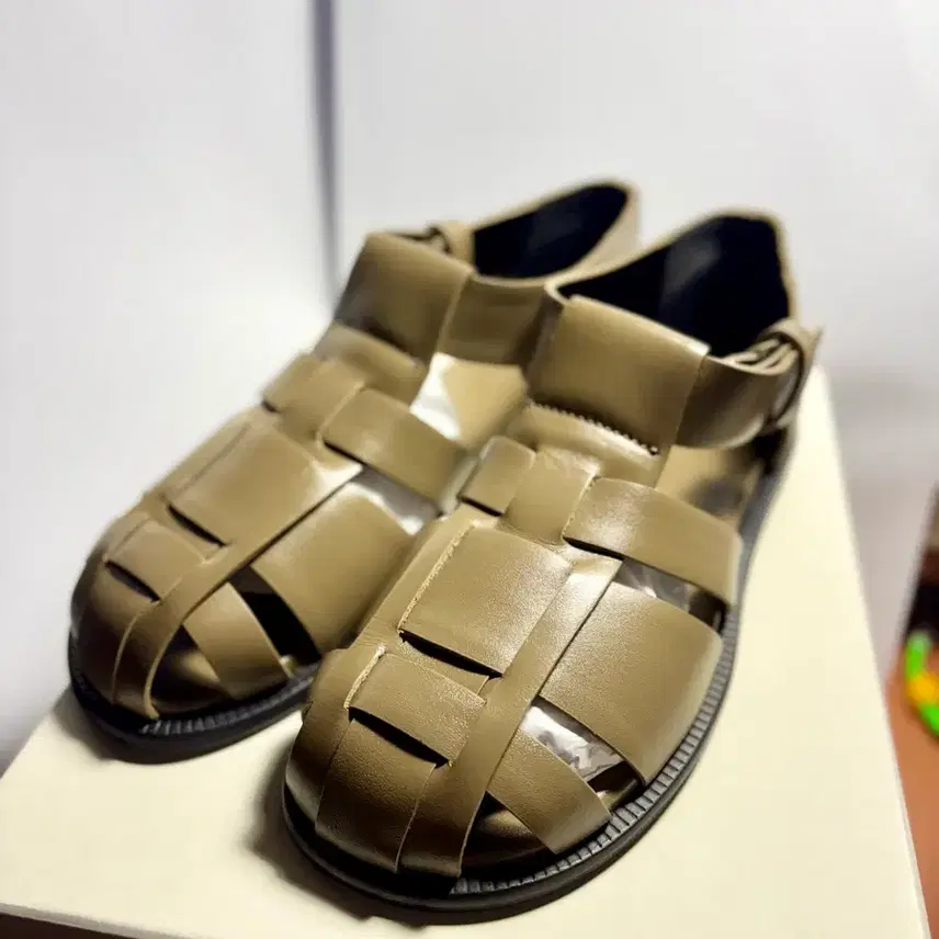 低クラシック女性サンダル38 1/2