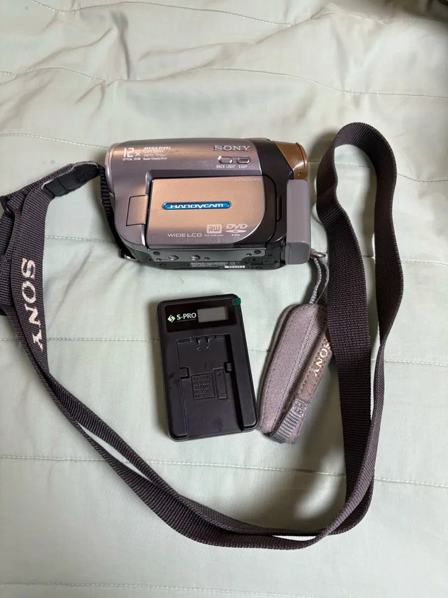 소니 핸디캠Sony Handycam DCR-DVD703