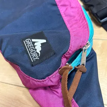 GREGORY 힙색 바디백 그레고리