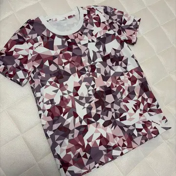 le coq sportif 여성용 반팔 T셔츠 기하학 패턴