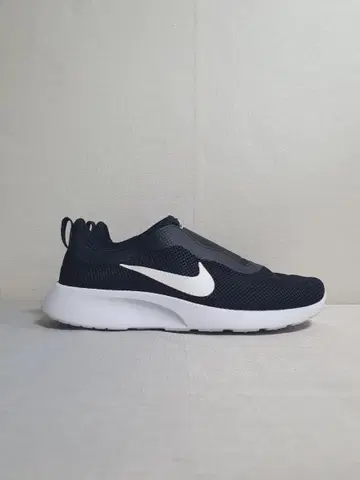 나이키 탄준 슬립온 블랙 화이트 250mm