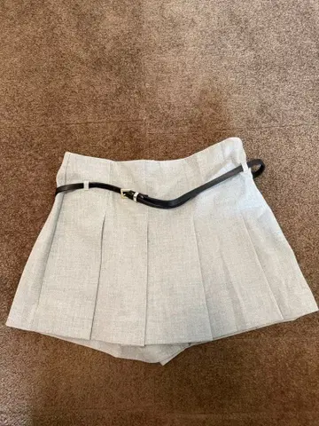 ZARA 플리츠 미니 스코트 벨트 포함 그레이