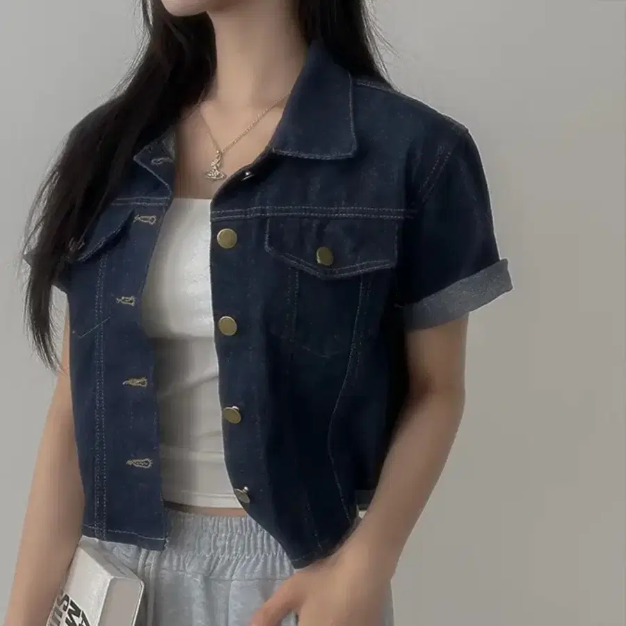 여성 아방핏 반팔 데님 셔츠