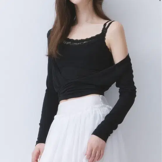 더티스 Airy 3 layer lace wrap top 블랙