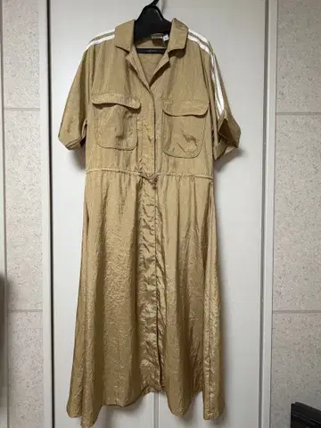adidas 반팔 셔츠 베이지 M 사이즈