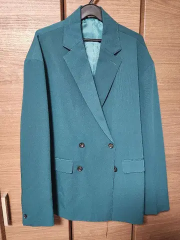 ZARA 테일러드 자켓 그린 S 사이즈
