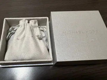 새상품 미사용 MICHAEL KORS 목걸이