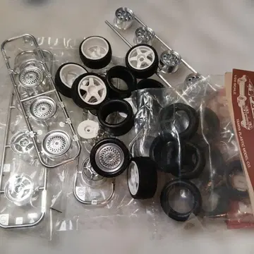 가득! 타미야 타이어 휠 1/24 프라모델용 타미야 센터 핀 타입