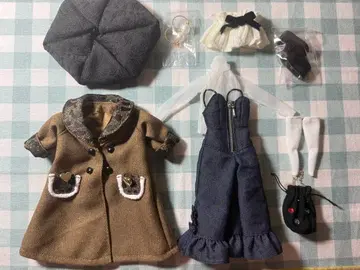 네오 브라이스 아다치 유미 브라이스 아므르 아웃핏