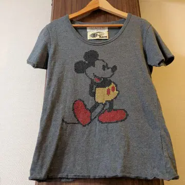 BEAMS DISNEY HEALTH 콜라보 T셔츠 그레이 BLOC28