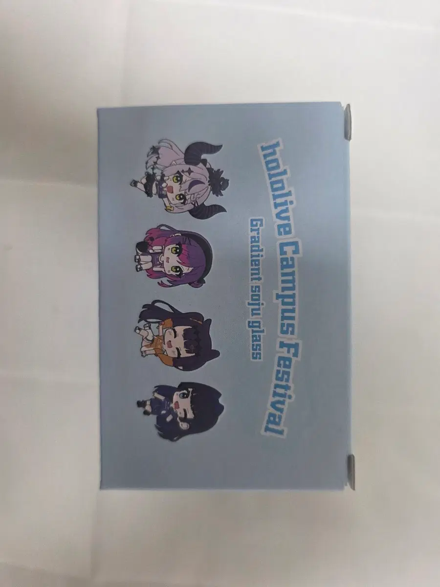 홀로라이브 캠퍼스 소주잔