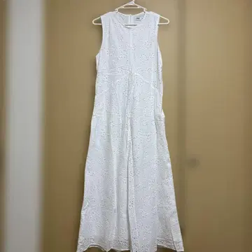 ZARA 화이트 아이렛 자수 슬리브리스 롱 원피스