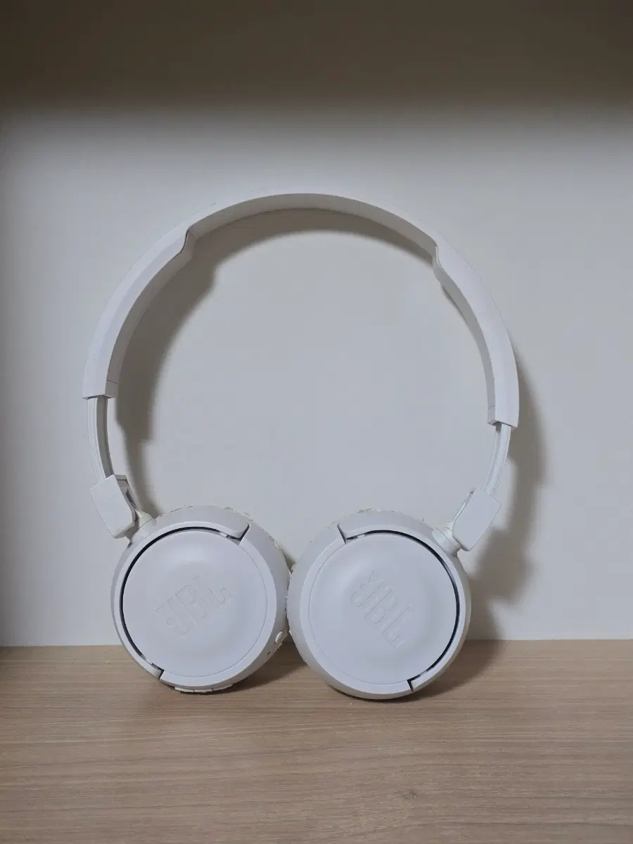 JBL Tune 510BT 화이트 무선 헤드폰