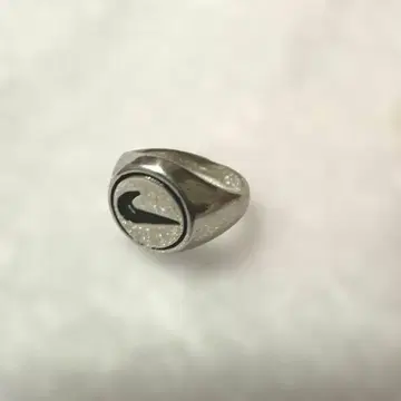 NIKE 로고 시그넷 반지 실버 컬러