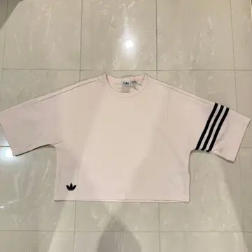 아디다스 T셔츠 adidasT셔츠