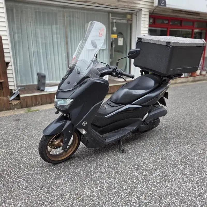23년식 nmax125 저렴히 판매합니다