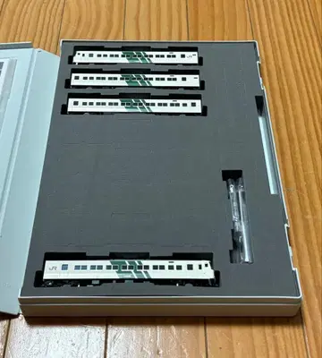 TOMIX 98881 185계 200번대 B7편성 무희색 4량 세트
