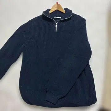 [ 가격 인하 협상 가능 ] ZARA 하프 지퍼 니트 스웨터 네이비 L 사이즈