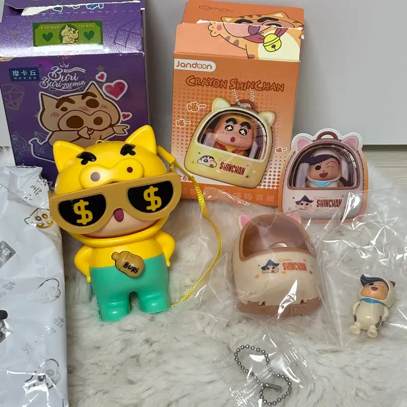 (단순개봉 새상품) 짱구 철수 고양이 캐리어, 부리부리몬 페이스 체인지 피규어+덤