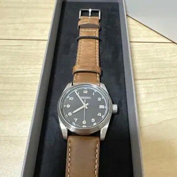 세이코 빈티지 디자인 나노 유니버스 손목시계 SEIKO