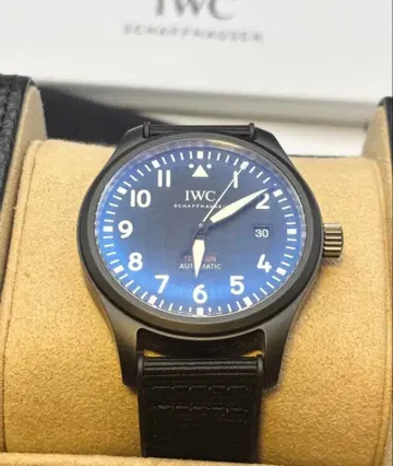 판매는 목요일까지! IWC 파일럿 워치 탑건 레어!