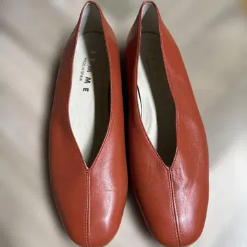 새상품급 REMME 가죽 슬립온 플랫슈즈 스페인산 24cm