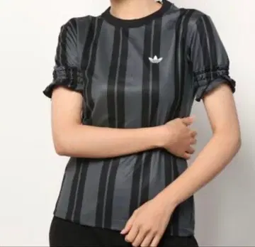 adidas Originals 퍼프 슬리브 스트라이프 티셔츠