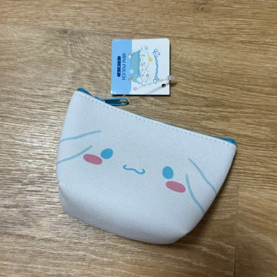 시나모롤 미니 파우치