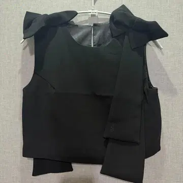 [ 즉시 배송 ] BIBIY.DONNA RIBBON TOP