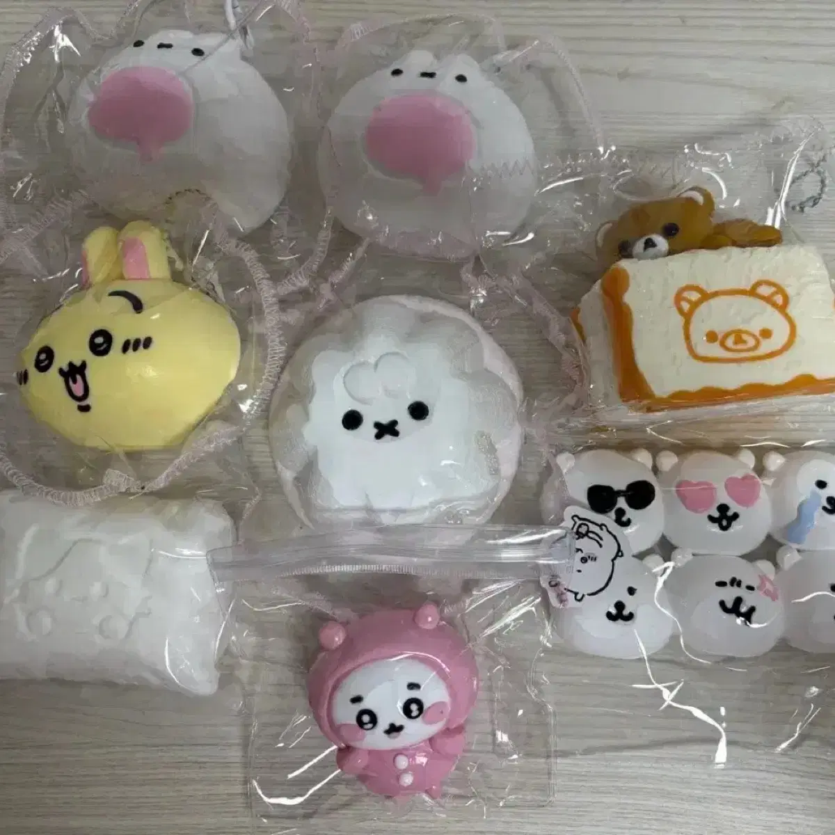 리락쿠마 말랑이 폼푸샵 바나쿠마 슬랑이 치이카와 워터감 크림감 구름떡 베개 메론쿠마 무락쿠마