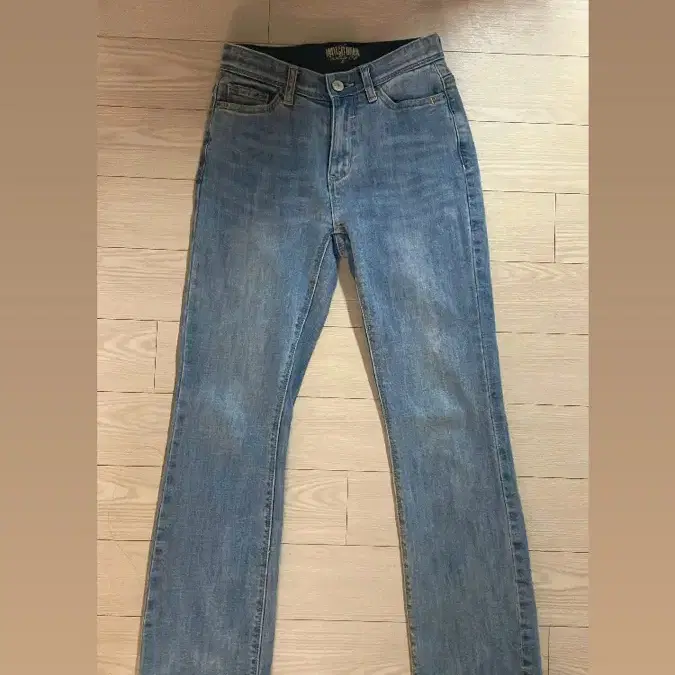 인디고뱅크 딱붙 인밴딩 언발 부츠컷 연청(사진보다 밝아요)