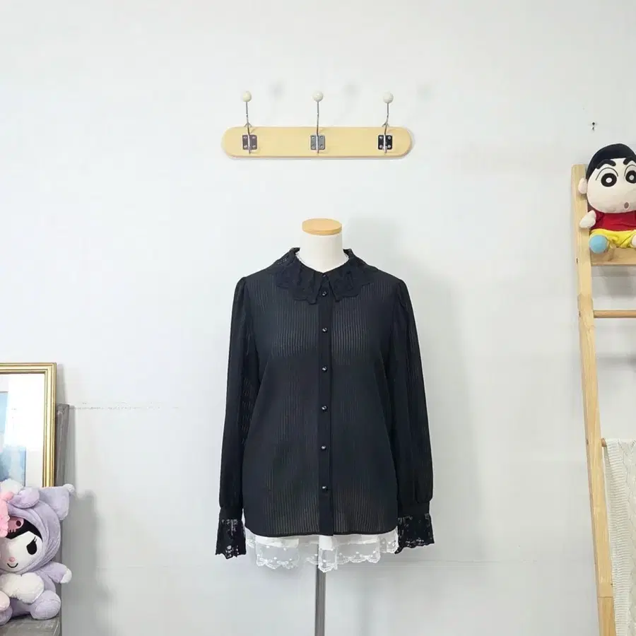 빈티지 만원샵 MIXXO 블랙 레이스 카라 블라우스