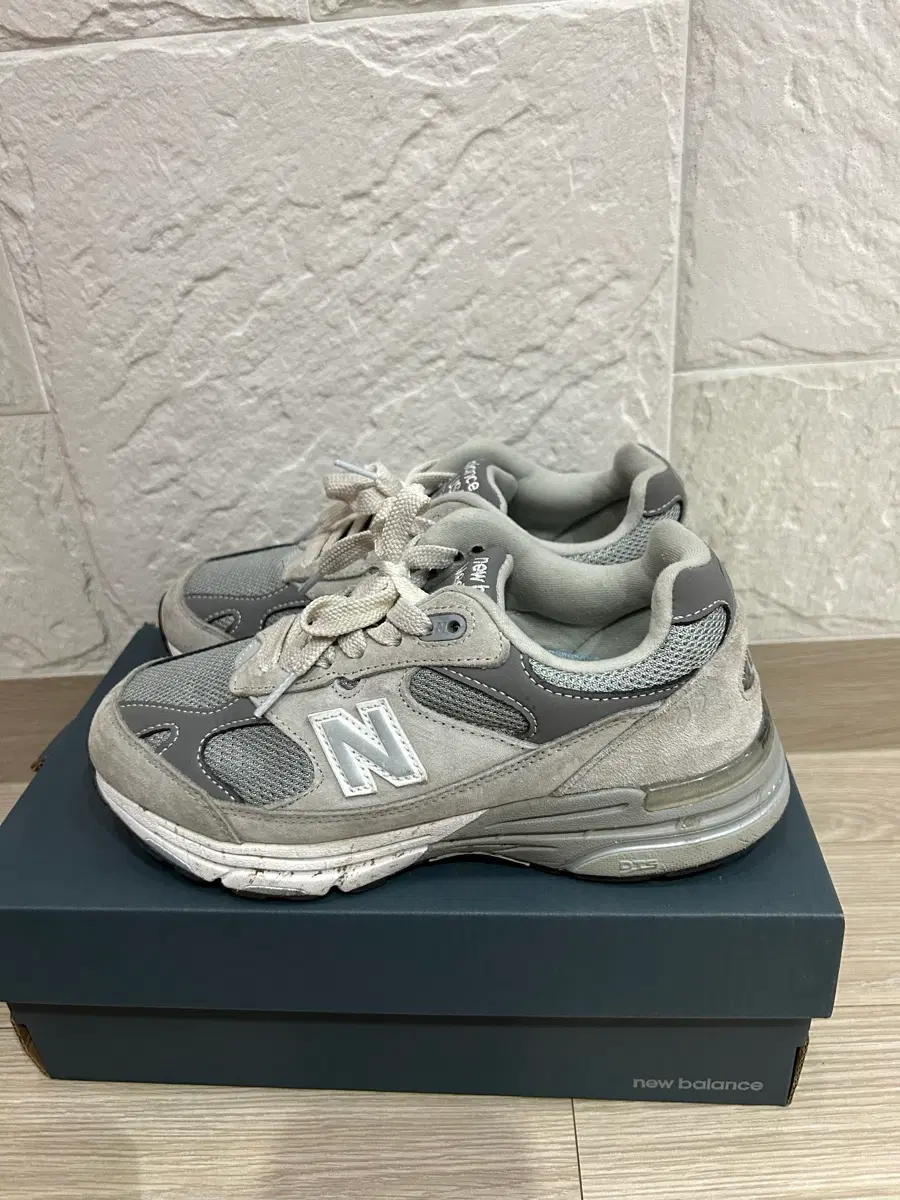 225사이즈 뉴발란스 993 그레이 운동화 키즈