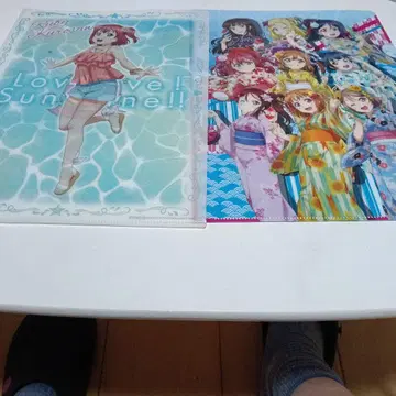 러브 라이브 선샤인 Aqours 클리어 파일 2장 묶음 판매입니다.
