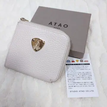 컨디션 최상 아타오 미니 지갑 미리모 켈리 아이비스 화이트 ATAO 박스 포함