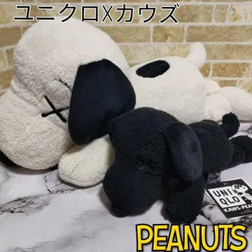 UNIQLO KAWS PEANUTS 유니클로 스누피 카우스 M&S 사이즈