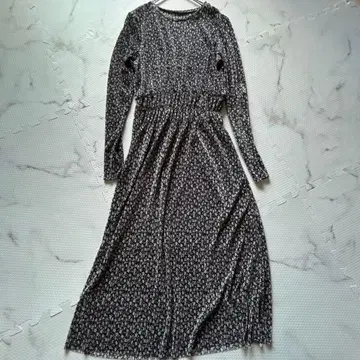 새상품급 ZARA 자라 롱 원피스 올 패턴 플리츠 꽃무늬 M mr683
