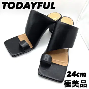 새상품급 TODAYFUL 스퀘어 가죽 샌들 38 블랙 플립플랍
