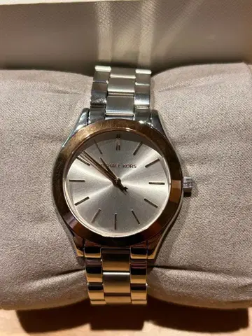 MICHAEL KORS 손목시계 실버 골드 컬러