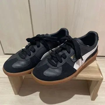PUMA PALERMO 블랙 고무 밑창 스니커즈
