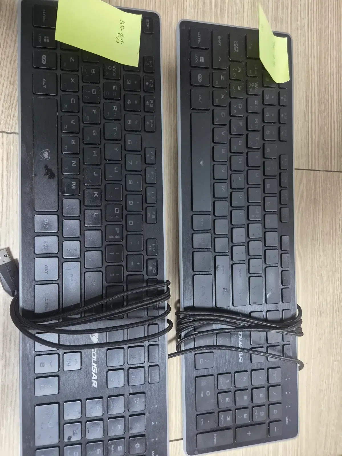 부품용 쿠거 반타 Cougar Vantar 게임용 키보드 한글자씩 파손. 뒷 받침대 파손